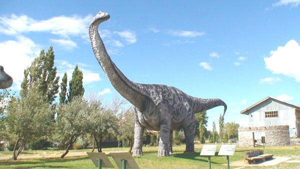 Aeolosaurus colhuehuapensis (Casal et al, 2007).